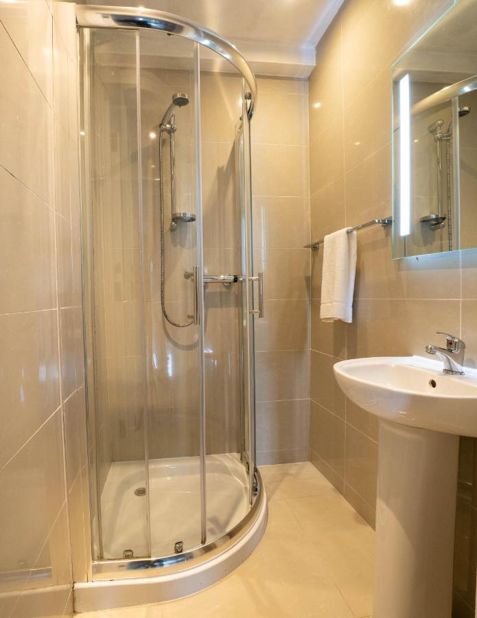 Family Apartment Sleeps 6 In Botanic Queens Area Belfast Exterior photo