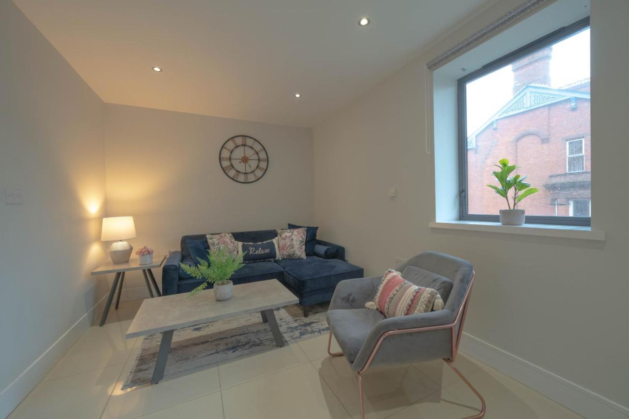Family Apartment Sleeps 6 In Botanic Queens Area Belfast Exterior photo