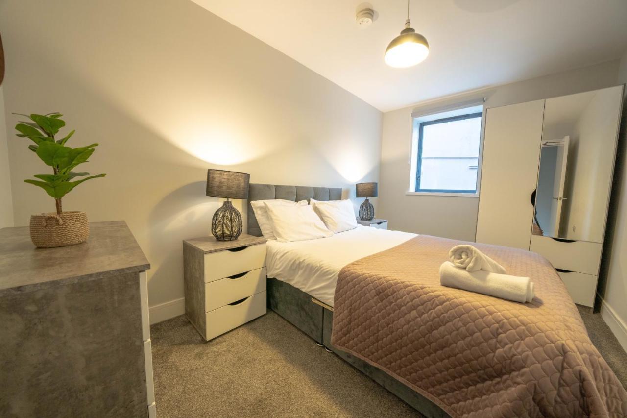Family Apartment Sleeps 6 In Botanic Queens Area Belfast Exterior photo